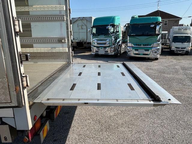 Isuzu FORWARD 2020-09 1601731-16