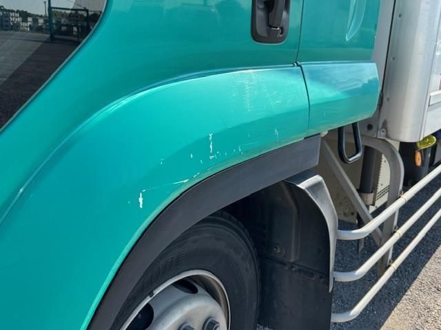 Isuzu FORWARD 2020-09 1601731-24