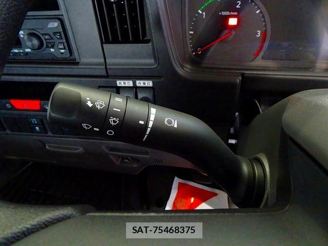 Isuzu FORWARD 2025-08 1743070-19