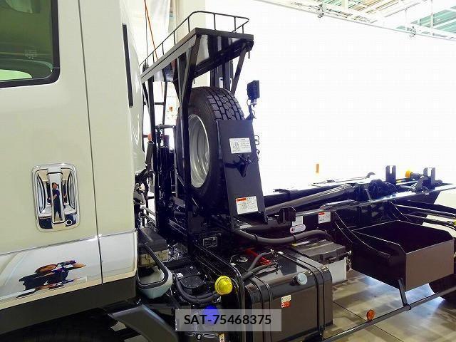 Isuzu FORWARD 2025-08 1743070-25