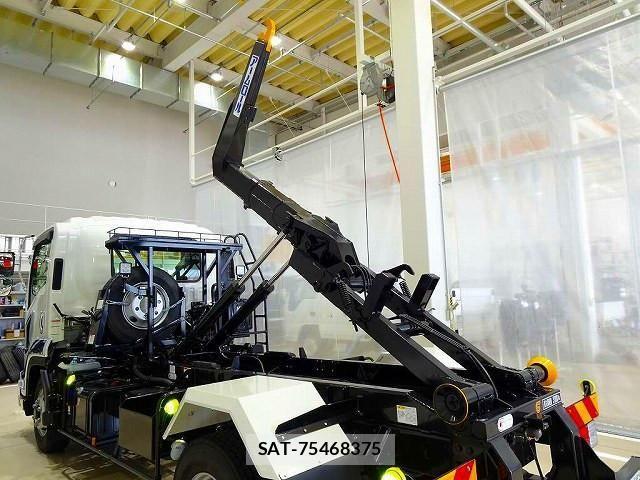 Isuzu FORWARD 2025-08 1743070-27