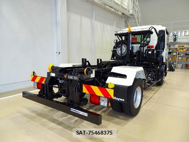 Isuzu FORWARD 2025-08 1743070-2