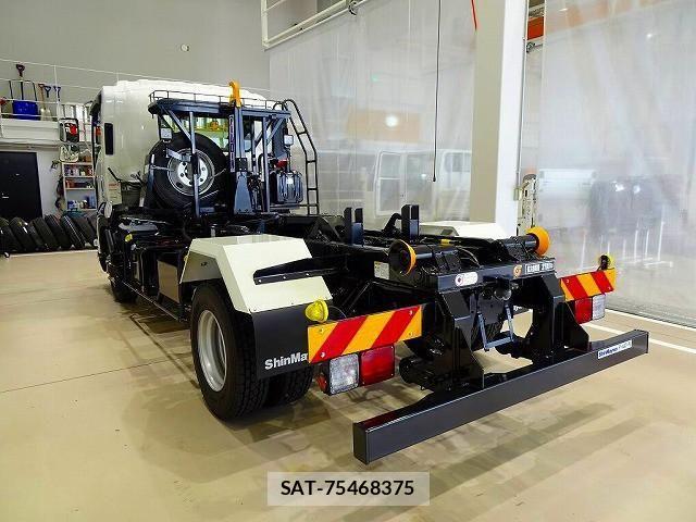 Isuzu FORWARD 2025-08 1743070-3
