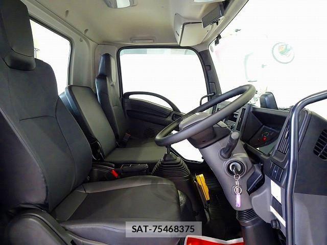 Isuzu FORWARD 2025-08 1743070-5