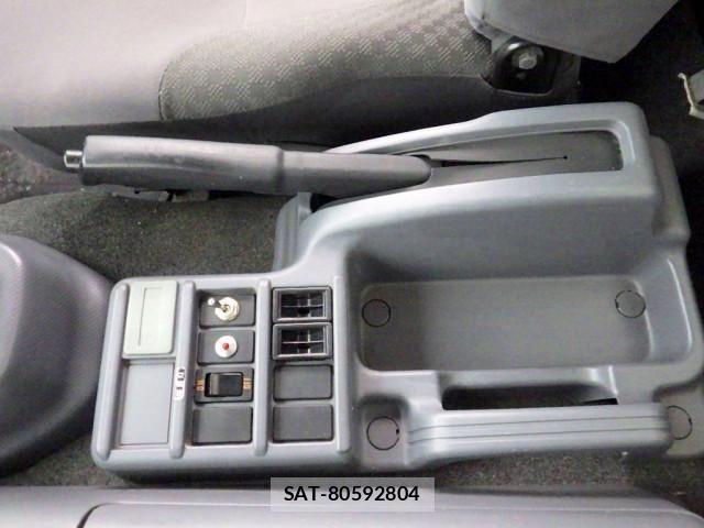 Isuzu FORWARD 2018-06 1743174-20