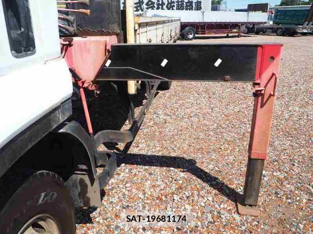 Isuzu FORWARD 2007-09 1743161-13