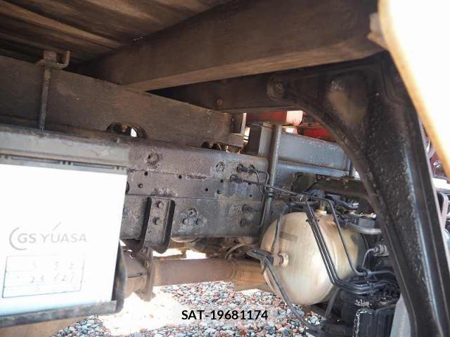Isuzu FORWARD 2007-09 1743161-26