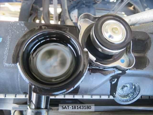 Isuzu FORWARD 2014-03 2018173-9
