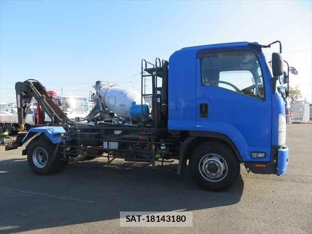 Isuzu FORWARD 2014-03 2018173-28