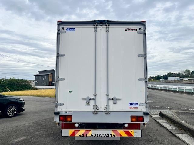 Isuzu FORWARD 2016-08 2099439-5