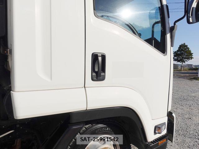 Isuzu FORWARD 2016-03 2099440-4