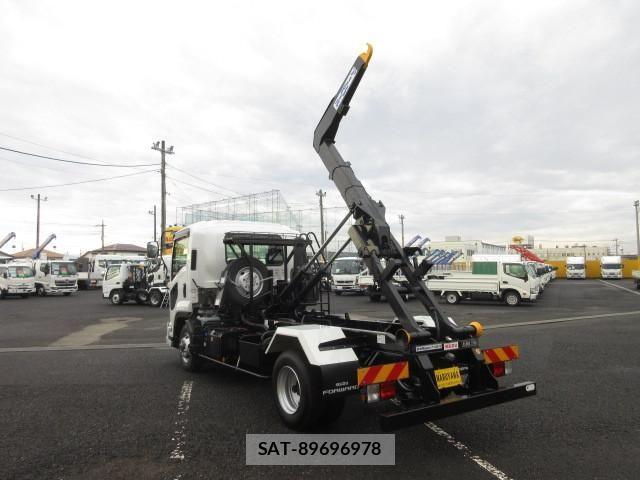 Isuzu FORWARD 2024-10 2316490-9