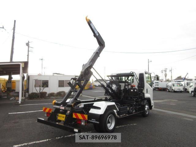 Isuzu FORWARD 2024-10 2316490-10