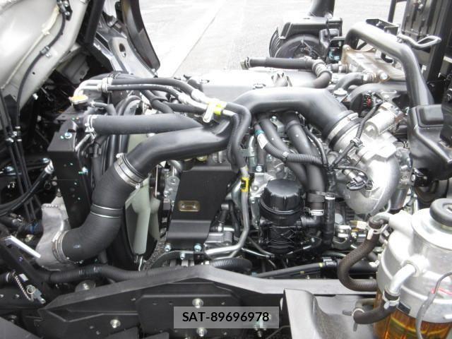 Isuzu FORWARD 2024-10 2316490-27