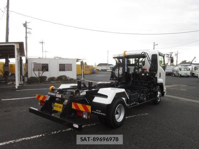 Isuzu FORWARD 2024-10 2316490-2