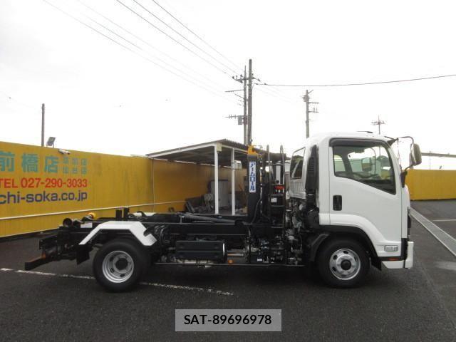 Isuzu FORWARD 2024-10 2316490-5