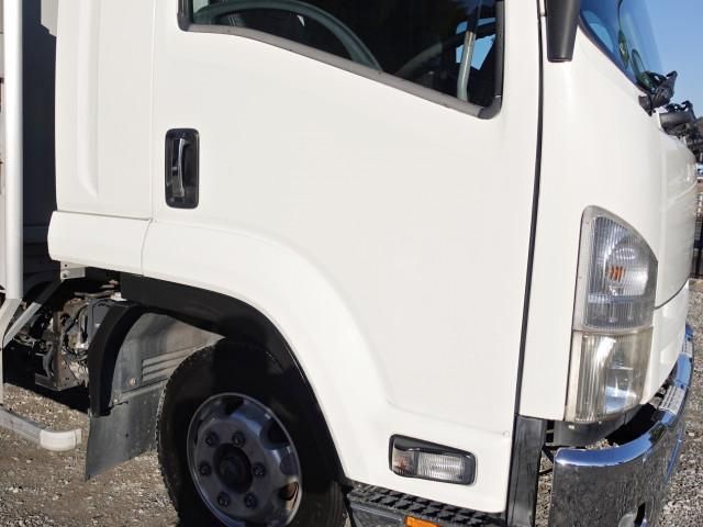 Isuzu FORWARD 2010-10 2317735-5