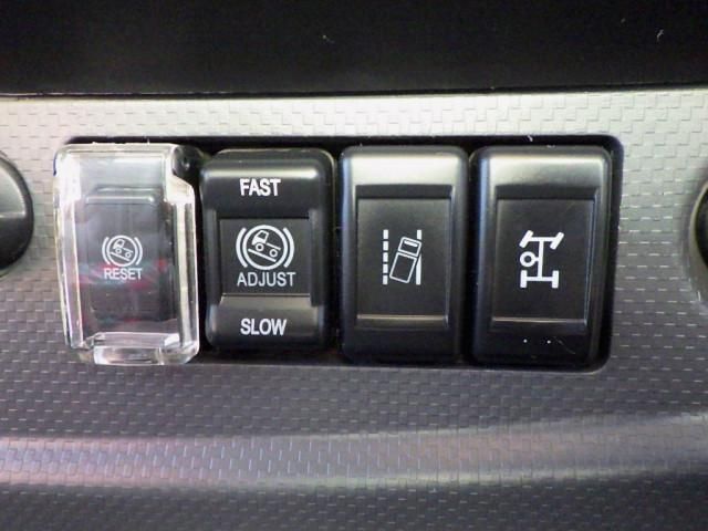 Isuzu FORWARD 2023-02 2385858-16
