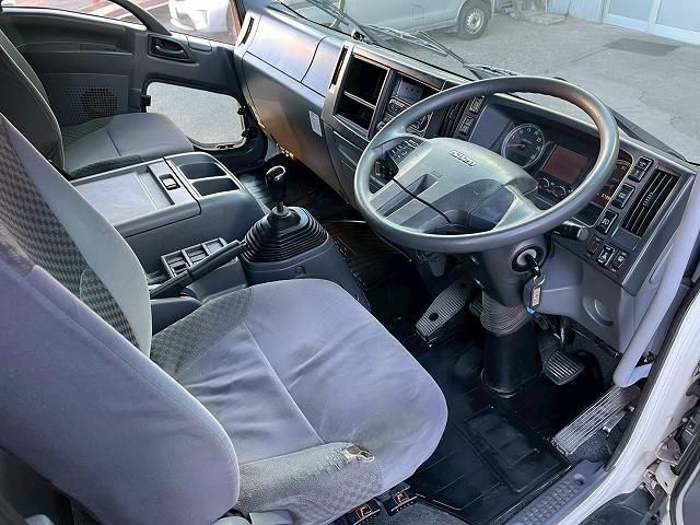 Isuzu FORWARD 2018-01 2385863-19