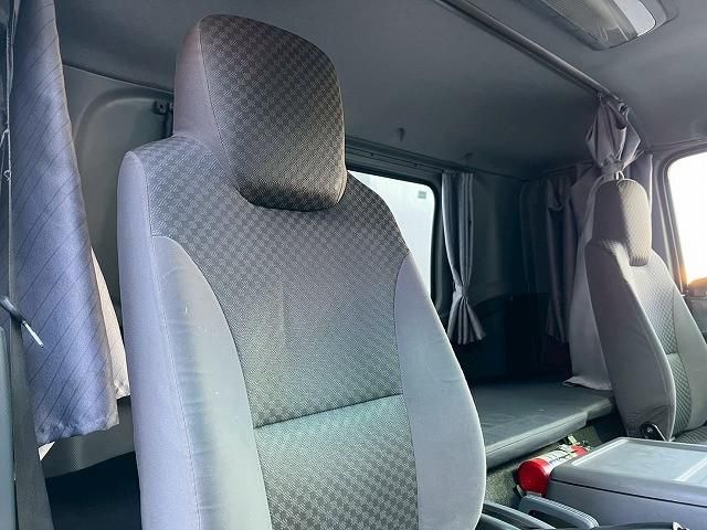 Isuzu FORWARD 2018-01 2385863-20