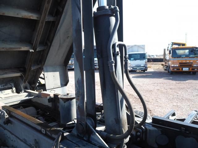 Isuzu FORWARD 2017-08 2709470-16