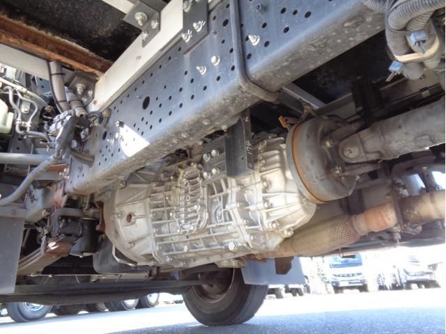 Isuzu FORWARD 2019-09 3292722-13