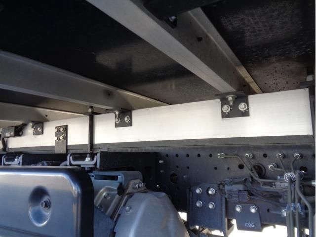 Isuzu FORWARD 2019-09 3292722-16