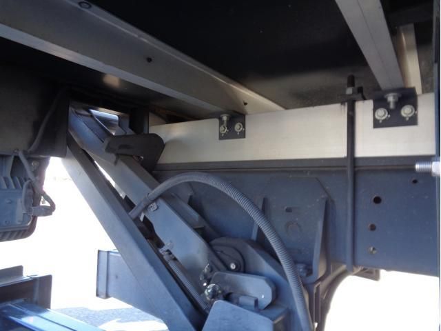 Isuzu FORWARD 2019-09 3292722-17