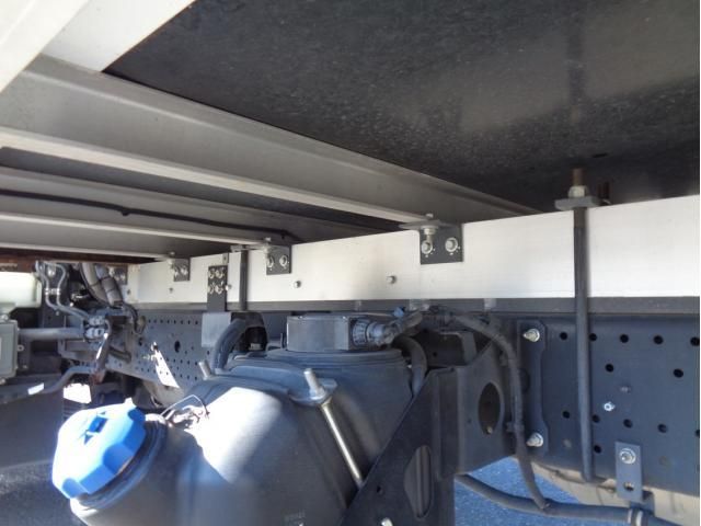Isuzu FORWARD 2019-09 3292722-20
