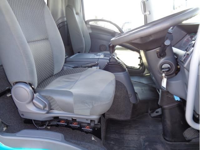 Isuzu FORWARD 2019-09 3292722-25