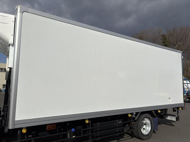 Isuzu FORWARD 2018-11 3356767-9