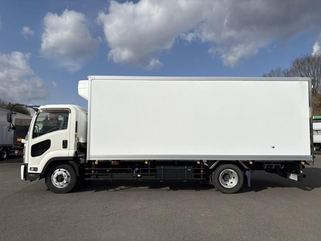 Isuzu FORWARD 2018-11 3356767-3