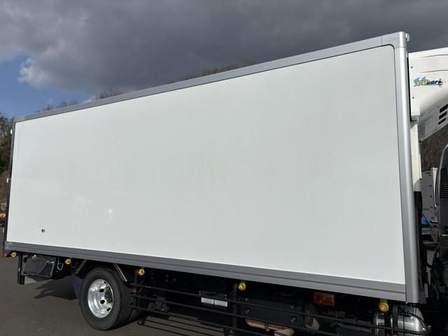 Isuzu FORWARD 2018-11 3356767-8