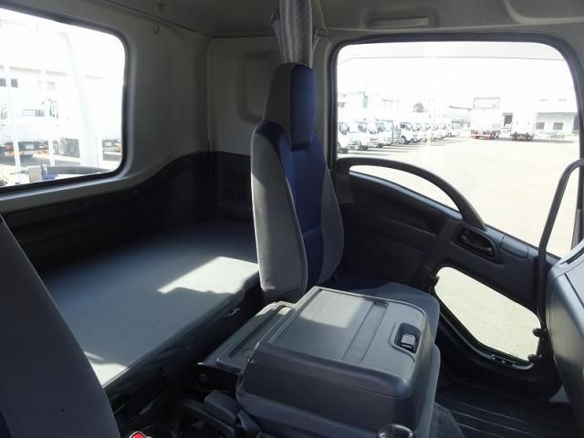 Isuzu FORWARD 2023-06 3356764-20