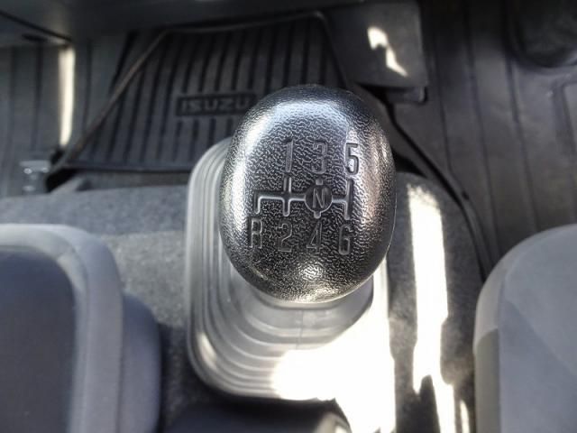 Isuzu FORWARD 2023-06 3356764-22