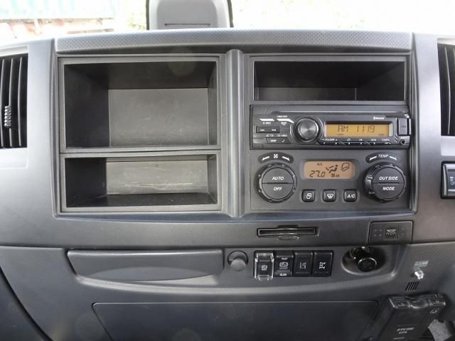 Isuzu FORWARD 2023-06 3356764-23