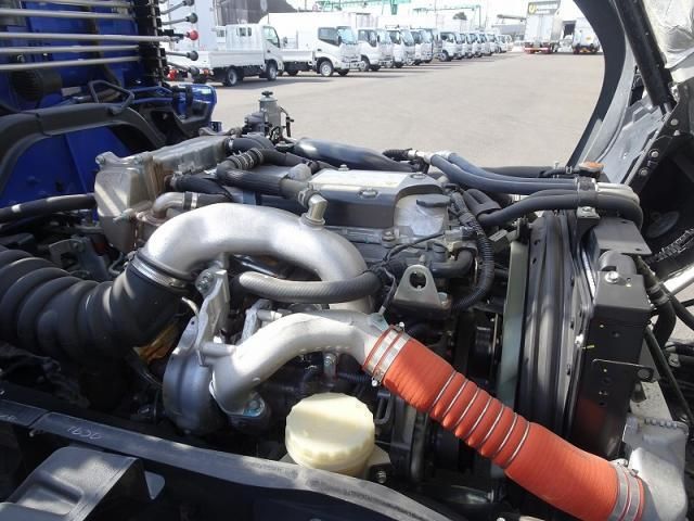 Isuzu FORWARD 2023-06 3356764-28