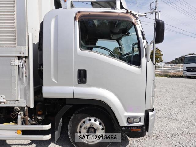 Isuzu FORWARD 2012-09 3670164-3