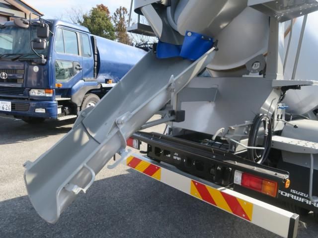 Isuzu FORWARD 2025-01 3758465-13