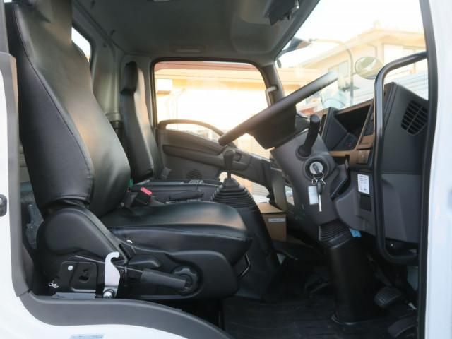 Isuzu FORWARD 2025-01 3758465-20