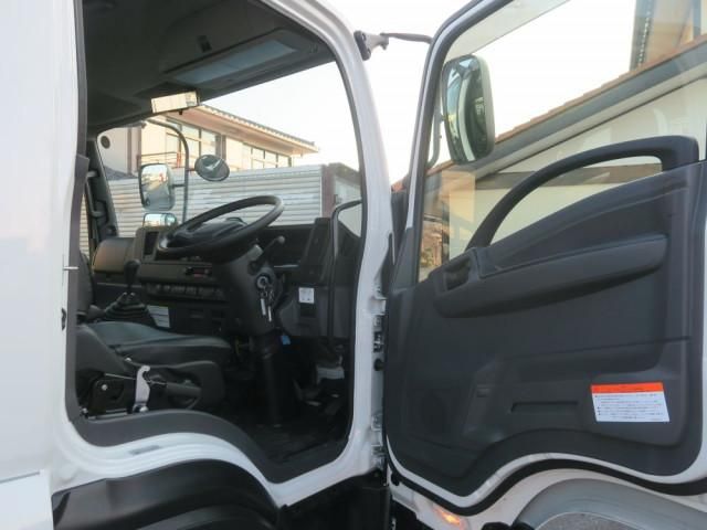 Isuzu FORWARD 2025-01 3758465-22