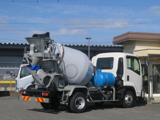 Isuzu FORWARD 2025-01 3758465-2
