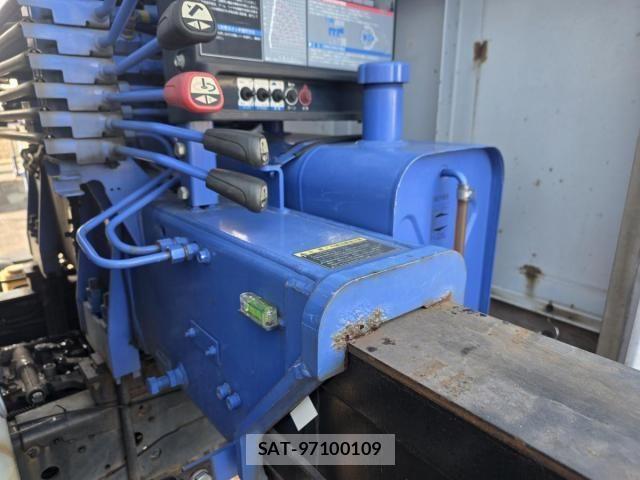 Isuzu FORWARD 2015-03 4042625-12