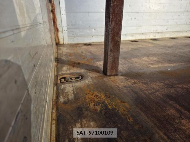Isuzu FORWARD 2015-03 4042625-26