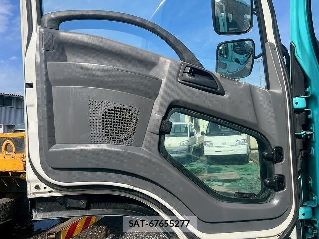 Isuzu FORWARD 2015-08 4109636-23
