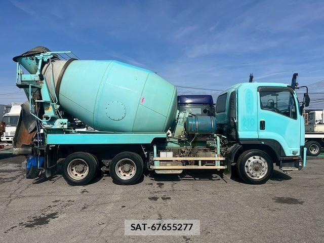 Isuzu FORWARD 2015-08 4109636-3