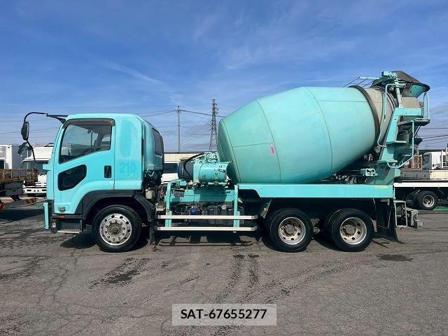 Isuzu FORWARD 2015-08 4109636-7