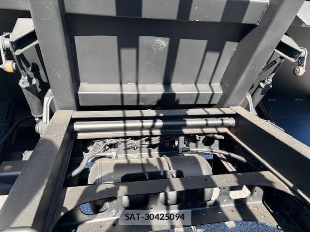 Isuzu FORWARD 2020-05 4109630-11