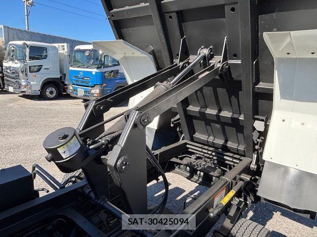 Isuzu FORWARD 2020-05 4109630-13