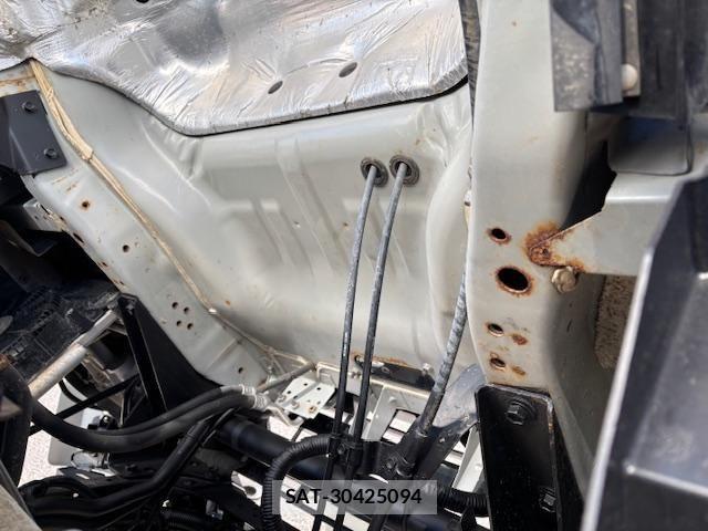 Isuzu FORWARD 2020-05 4109630-20